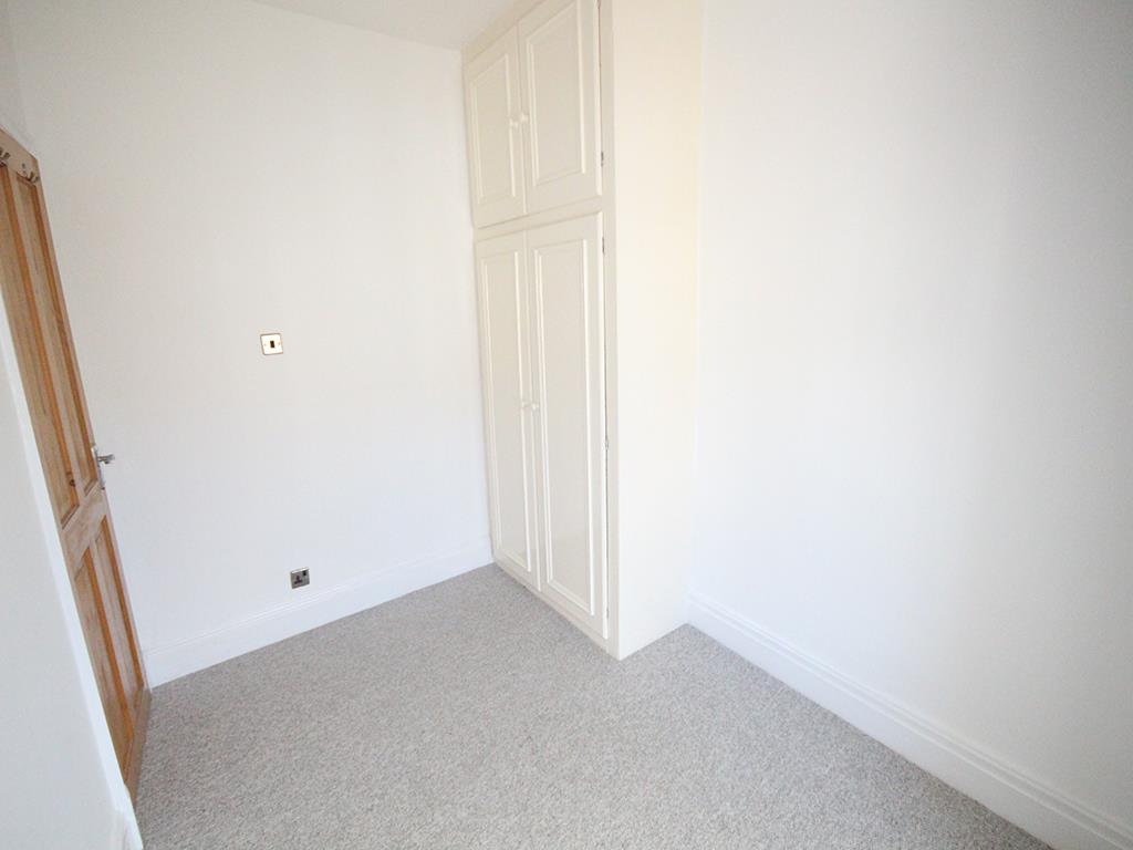 2 bedroom mid terrace house Let Agreed in Earby - IMG_2290.jpg